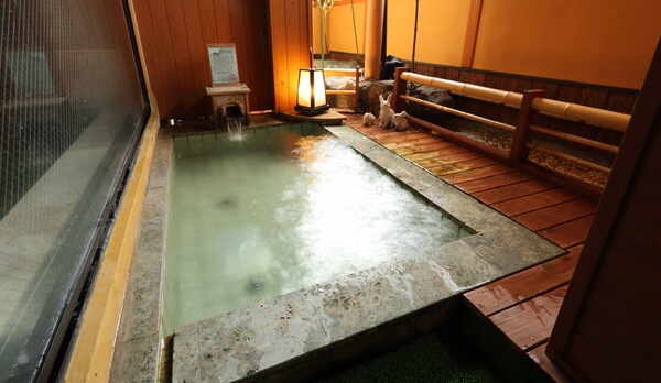 効能高い源泉100％の天然温泉