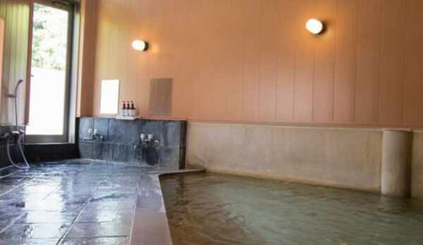 ★絹の湯　男性用風呂　２０１９年夏内壁リニューアルしました