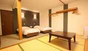 【和洋室】2〜5名様。バス・トイレ付。