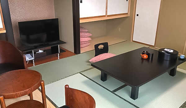 ・和室8畳　全室無料Wi-Fiをご利用いただけます