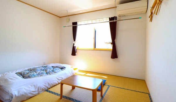 【客室】事前にお布団を敷かせて頂いています