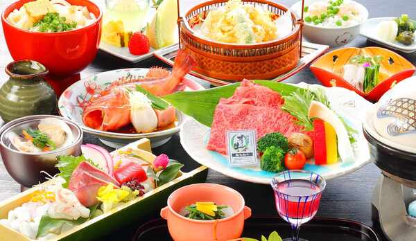 【飛天館プレミアム】2022年3月4月女将特選　讃岐オリーブ牛の蒸ししゃぶ、春告魚の煮付け【個室確約