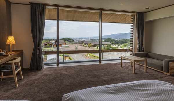 ４０平米ツインルーム（里山ビュー・眺望あり）