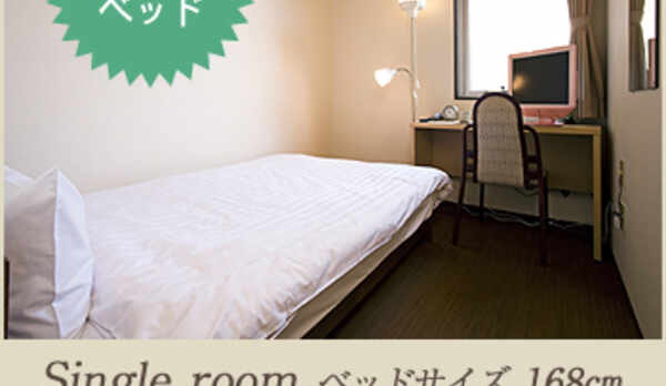 シングルルーム　セミダブルベッド