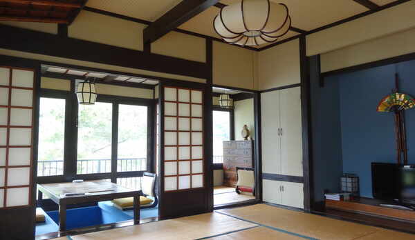 客室　掘りこたつの部屋