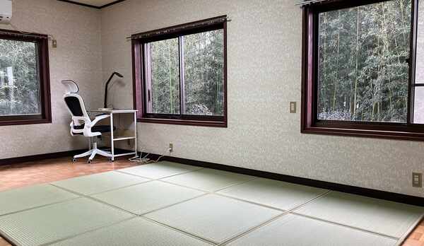 ２階洋室（置き畳）