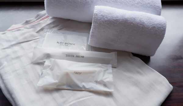 *【客室】タオル、バスタオル、ナイトウェア、アメニティ等、客室にご用意しています。