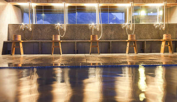 夢路の湯の洗い場。