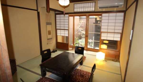 奥の間  昔の映画にも出てきたような懐かしさが...Inner room, so calm...