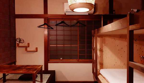 【個室】木の温もりが落ち着く洗面付きのお部屋
