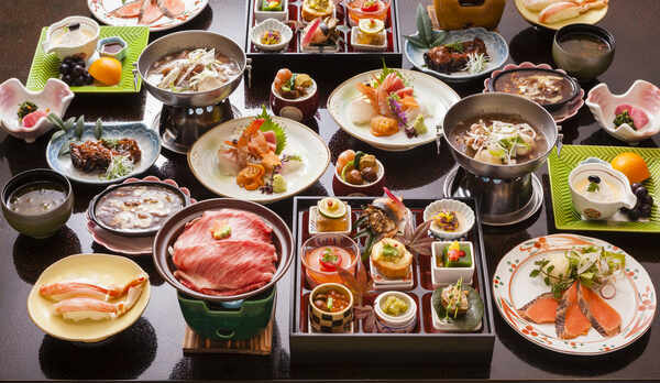 調理長が心を込めた「山形のごっつぉ（御馳走）」をお腹いっぱいお召し上がりください