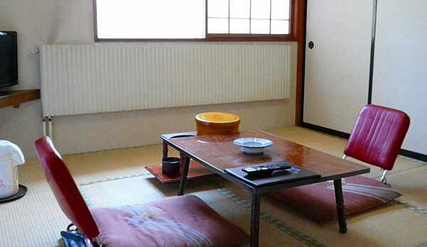 和室約７畳（トイレ付）