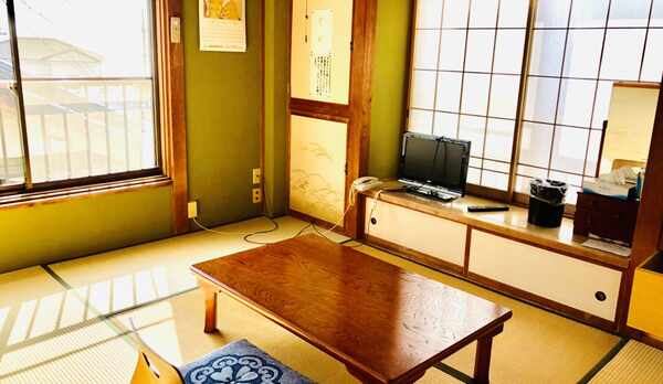 和室6畳【2階】