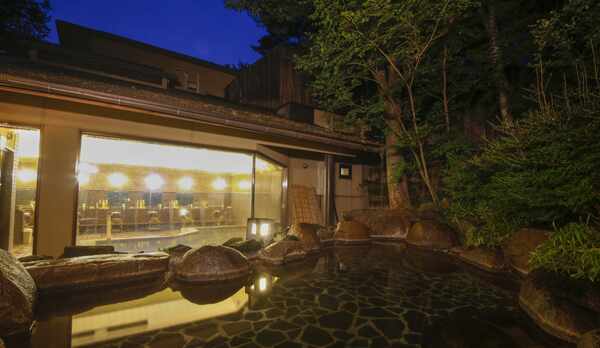 〜露天風呂　岩〜