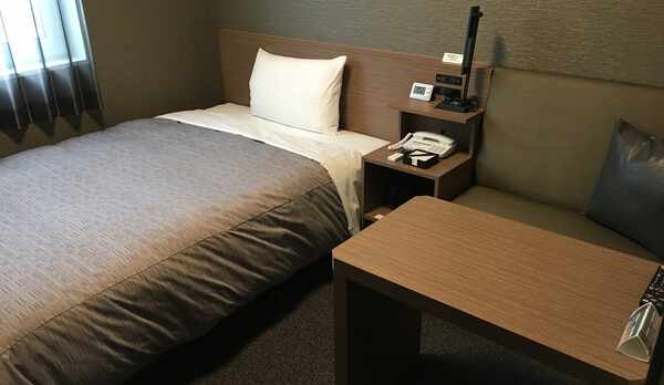 【シングルルーム】ベッド幅:130㎝　広さ:14㎡