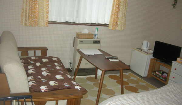 エコノミークラス客室のソファー