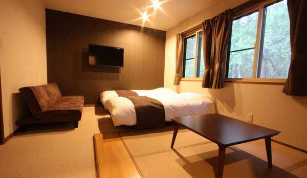 【和洋室】2〜5名様。洗面・トイレ付。