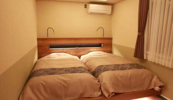 別邸　かぐや　ツインベッドルーム①