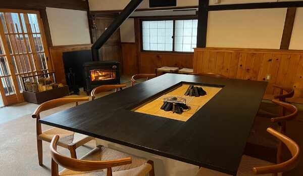 囲炉裏ダイニング