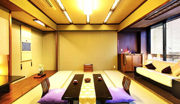 温泉＆マッサージチェア付客室［10畳＋4畳+内風呂］