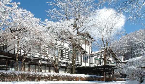 ホテル外観・冬