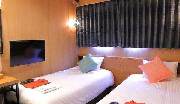 キングサイズのダブルベッドルーム（ツインにも変更可）