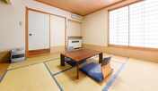 *客室/和室8畳