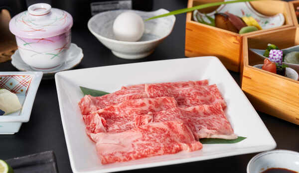   【すき焼き懐石】とろける旨さ。別邸蘇庵オリジナルすき焼き。