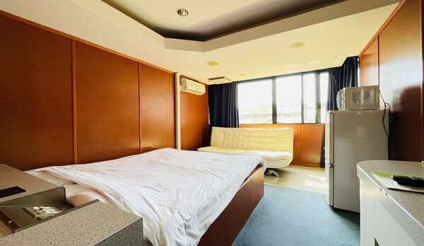 ソファーベッド付白2