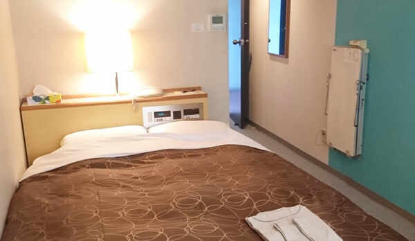 ・＜セミダブル＞各部屋に浴衣をご用意しております