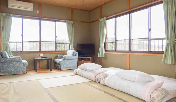 *【離れ】最上階はこのお部屋しかないので、グループさんやお子様連れに人気！