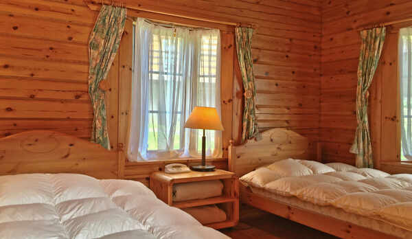 【ログハウス】TYPE-A※1階寝室イメージ