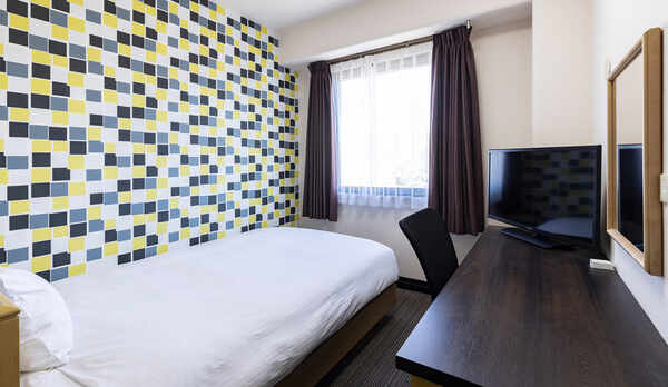 シングル/セミダブル　ルーム　1【2m&sup2;・ベッド幅 120cm】