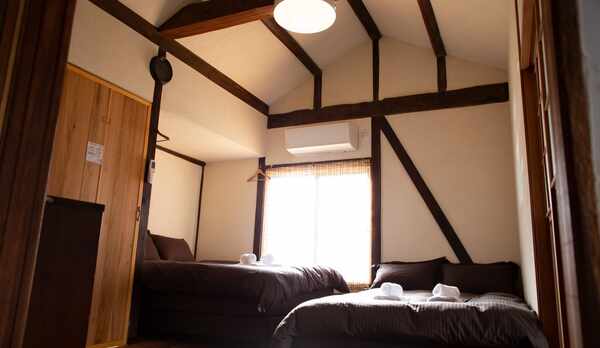 4人まで寝れます。Up to 4 people can stay here.