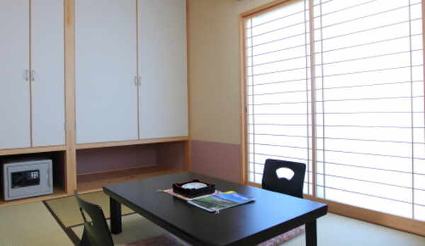 2012年リニューアル＜別館２F　和室6畳＞