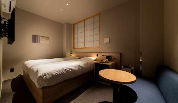 ハリウッドツイン（シングルベッド2台で横幅200㎝）