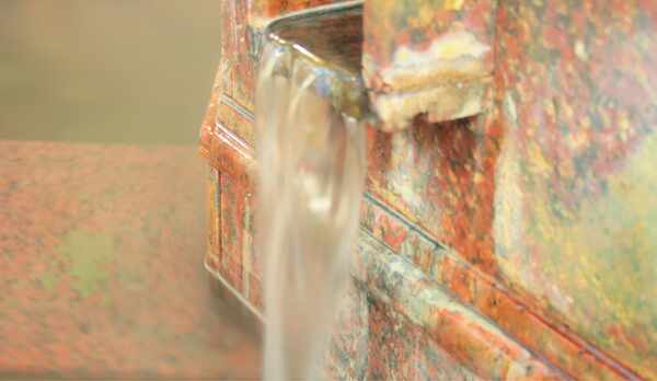 絶えずそそぐ源泉