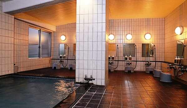 大浴場　Public Bathroom