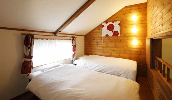 空：ベッドルーム02