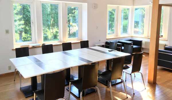 ・1階 ダイニング兼談話室