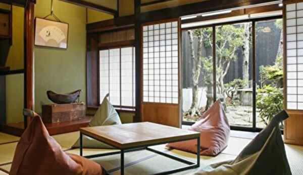 ◆翡翠(ひすい)和室◆四季を感じられる中庭をご覧頂きながら、日常を忘れたひとときを過ごして頂ける客室