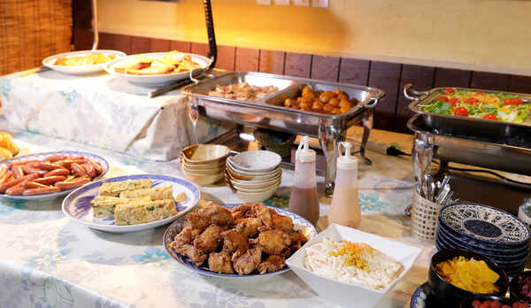 朝食バイキング