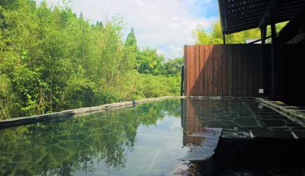 特別室「月光」露天風呂