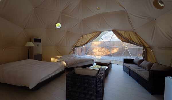 シモンズダブルベッド（&times;２台）ルーム【禁煙】