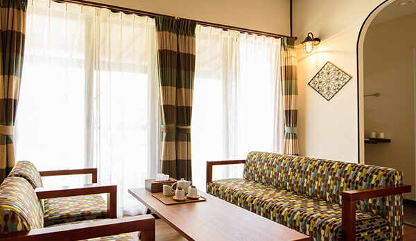 【薪ストーブ付きキャビン】室内