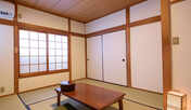 【和室8畳 トイレ無し】