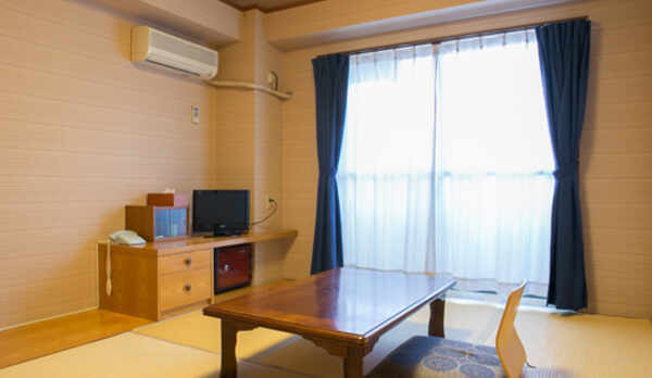 *【客室例】広々使えるお部屋タイプ。手足を伸ばしてお寛ぎ下さい。