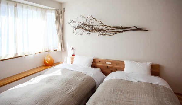 ・ツインルーム　シングルベッド&times;2台、ショートシングル利用で最大3名様宿泊可