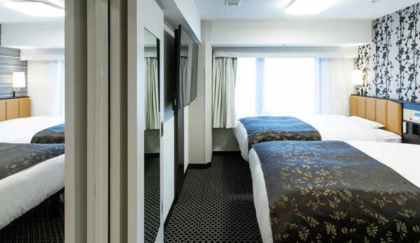 コネクティングルーム（ツイン2部屋連結）広さ16.2㎡／ベッド幅120cm&times;2台の2部屋