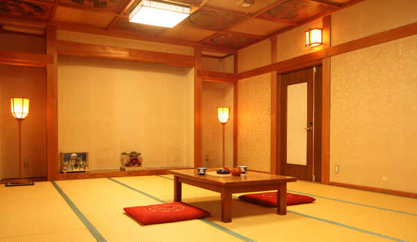 広々とした和室１７畳の和室